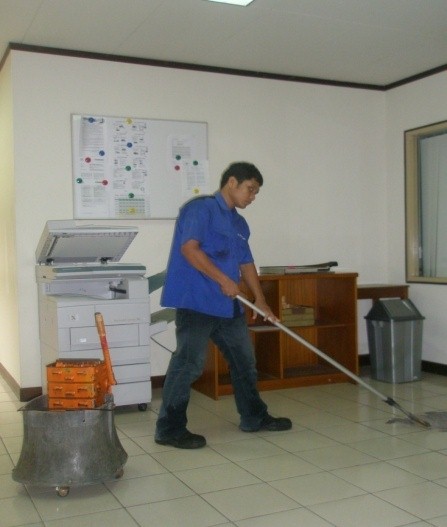 Cleaning Service Office PT Trakindo Utama Balikpapan